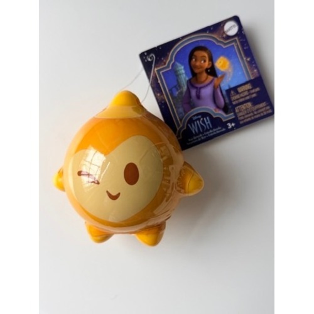 Disney Wish Star‎ Reveals Surprise Toy Winking Star Yellow Mini Figure NEW HPX30